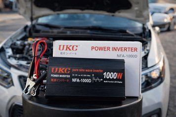 Перетворювач напруги 12V-220V UKC 1000 Вт з чистою синусоїдою / автомобільний інвертор 12 В 220 В з цифровим дисплеєм та USB виходом, 5x11см, потужний A-760 фото